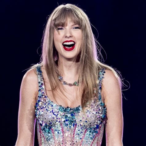 taylor swift vag|Taylor Swifts Whole Dress Comes Off in Eras Tour Wardrobe。